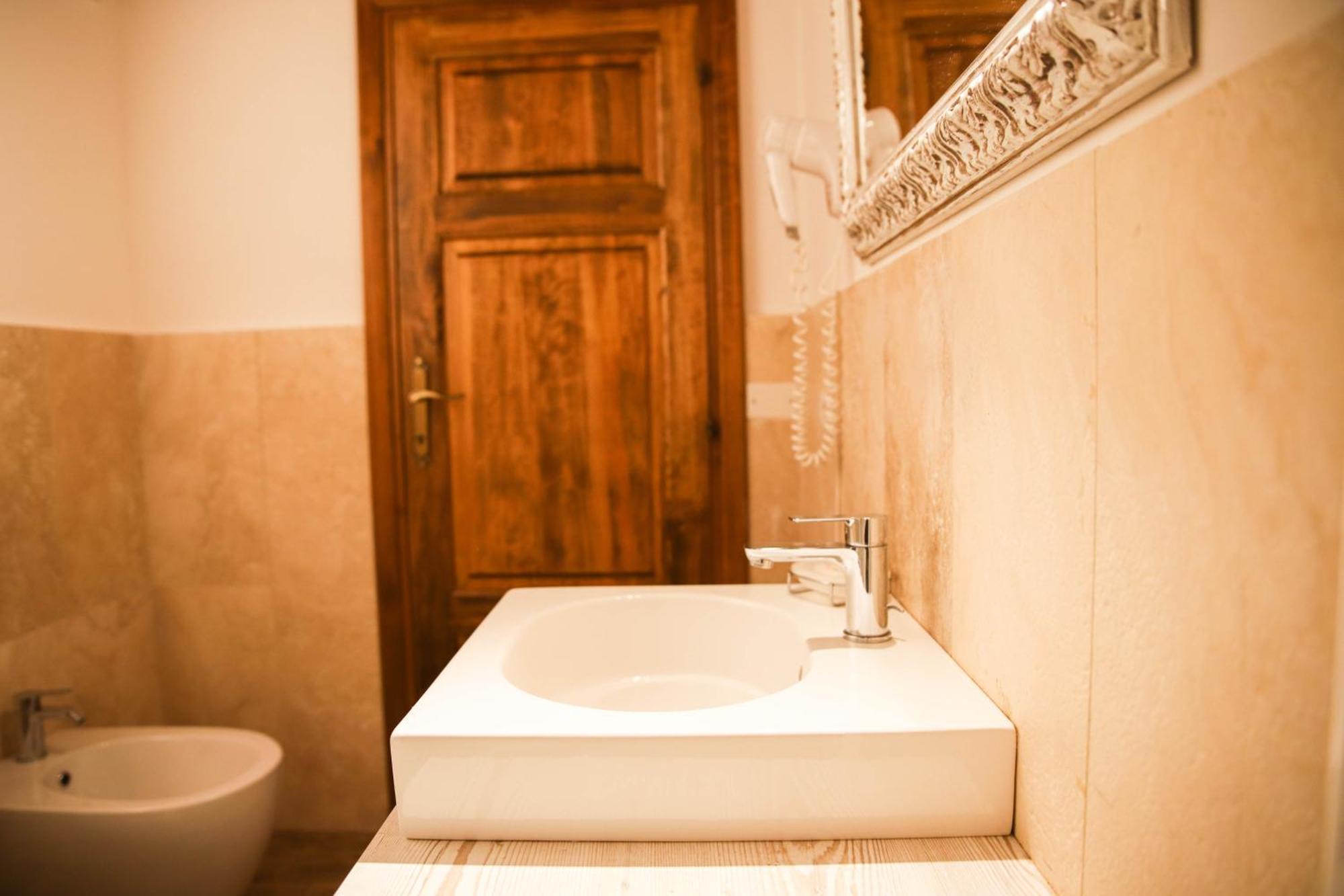 Country House Poggio Aione Guest House Catabbio Ngoại thất bức ảnh