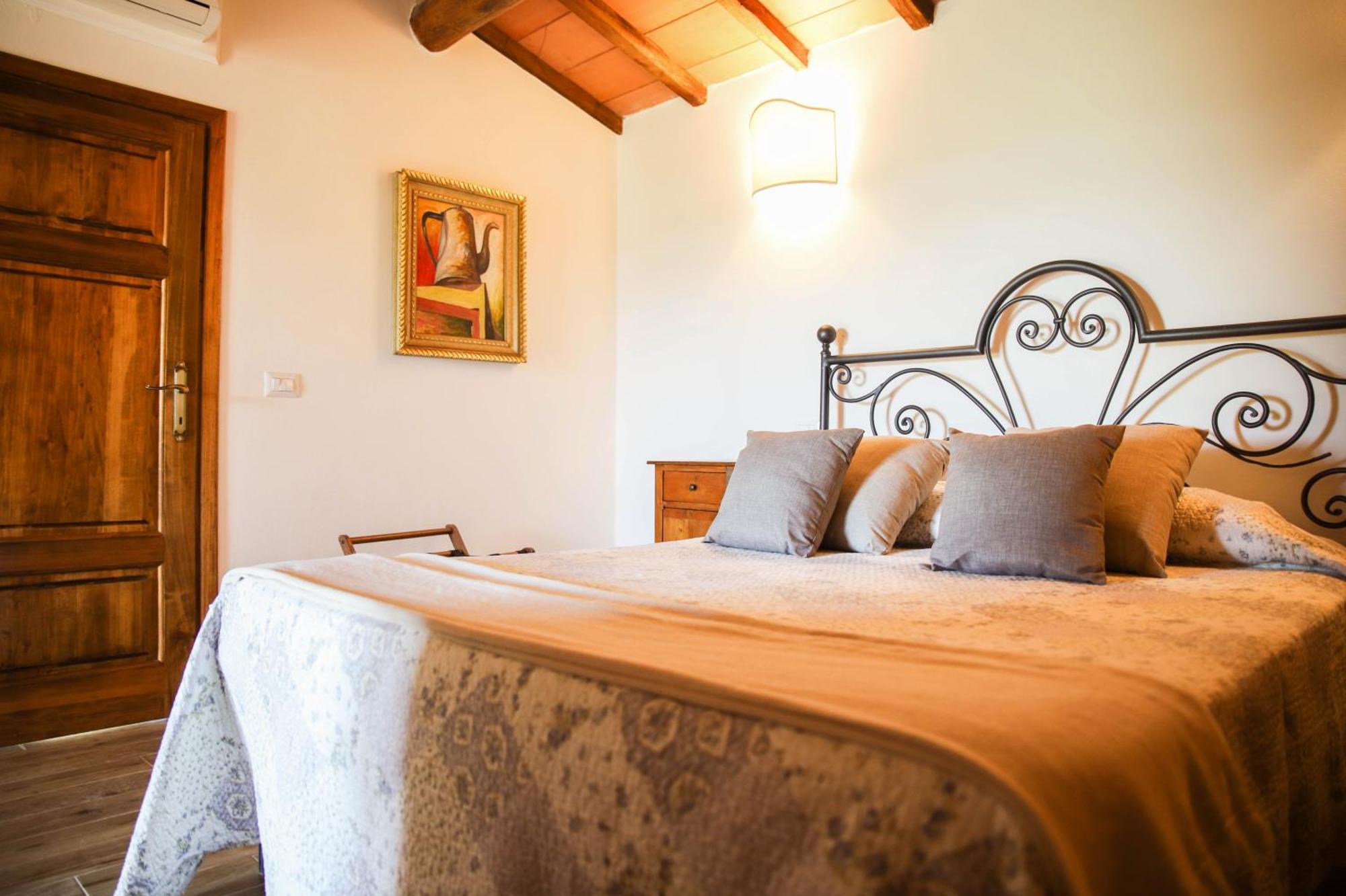 Country House Poggio Aione Guest House Catabbio Ngoại thất bức ảnh