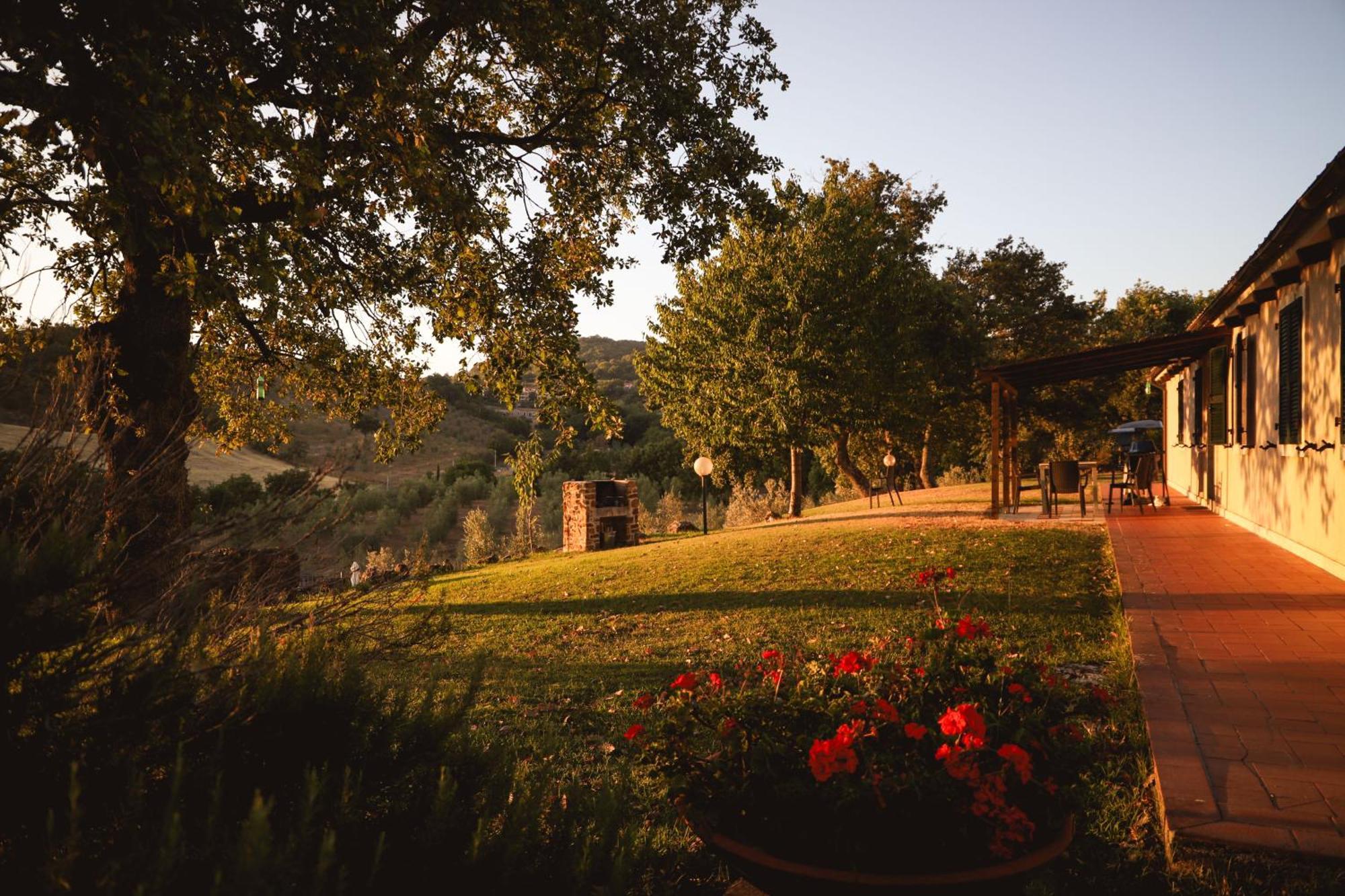 Country House Poggio Aione Guest House Catabbio Ngoại thất bức ảnh
