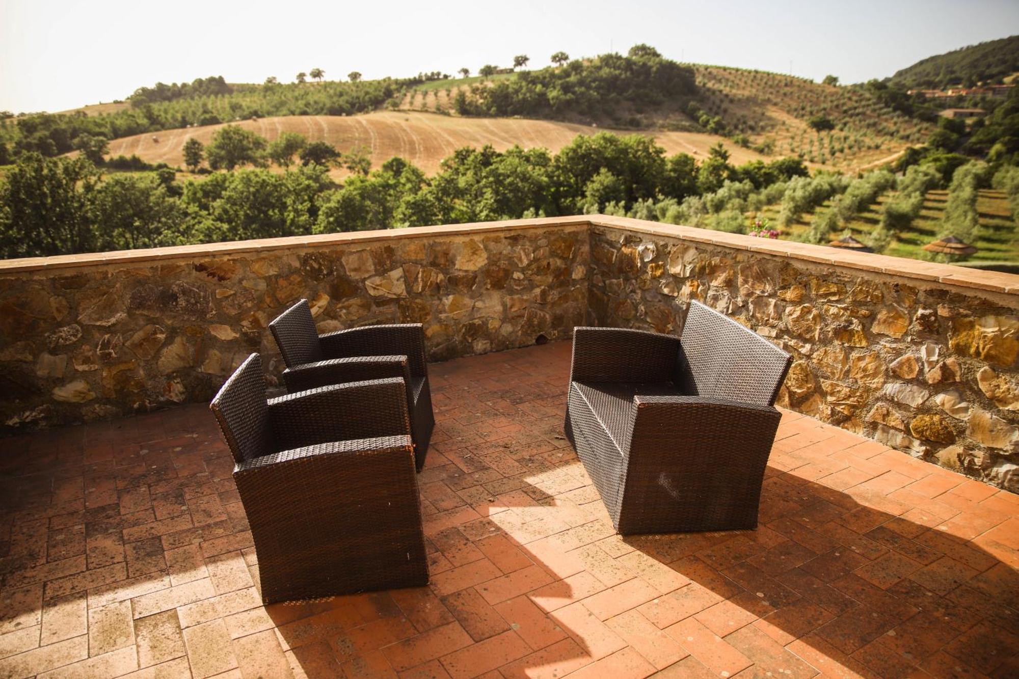 Country House Poggio Aione Guest House Catabbio Ngoại thất bức ảnh