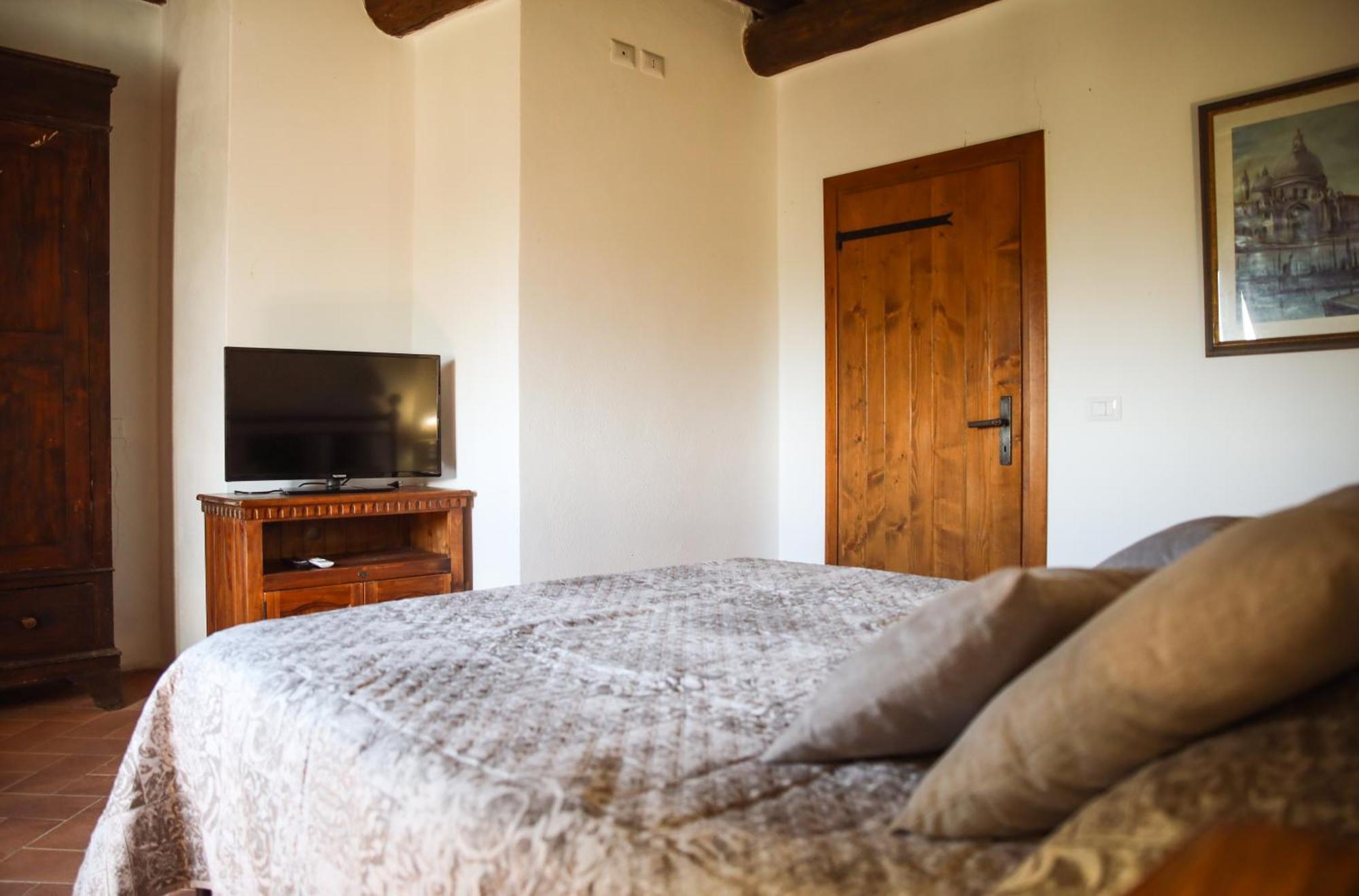 Country House Poggio Aione Guest House Catabbio Ngoại thất bức ảnh